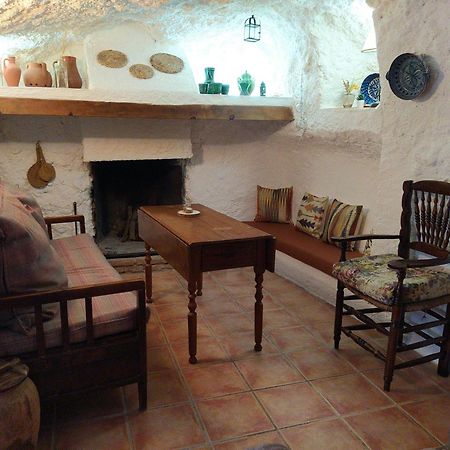 Pegalajar Cueva El Parralゲストハウス エクステリア 写真