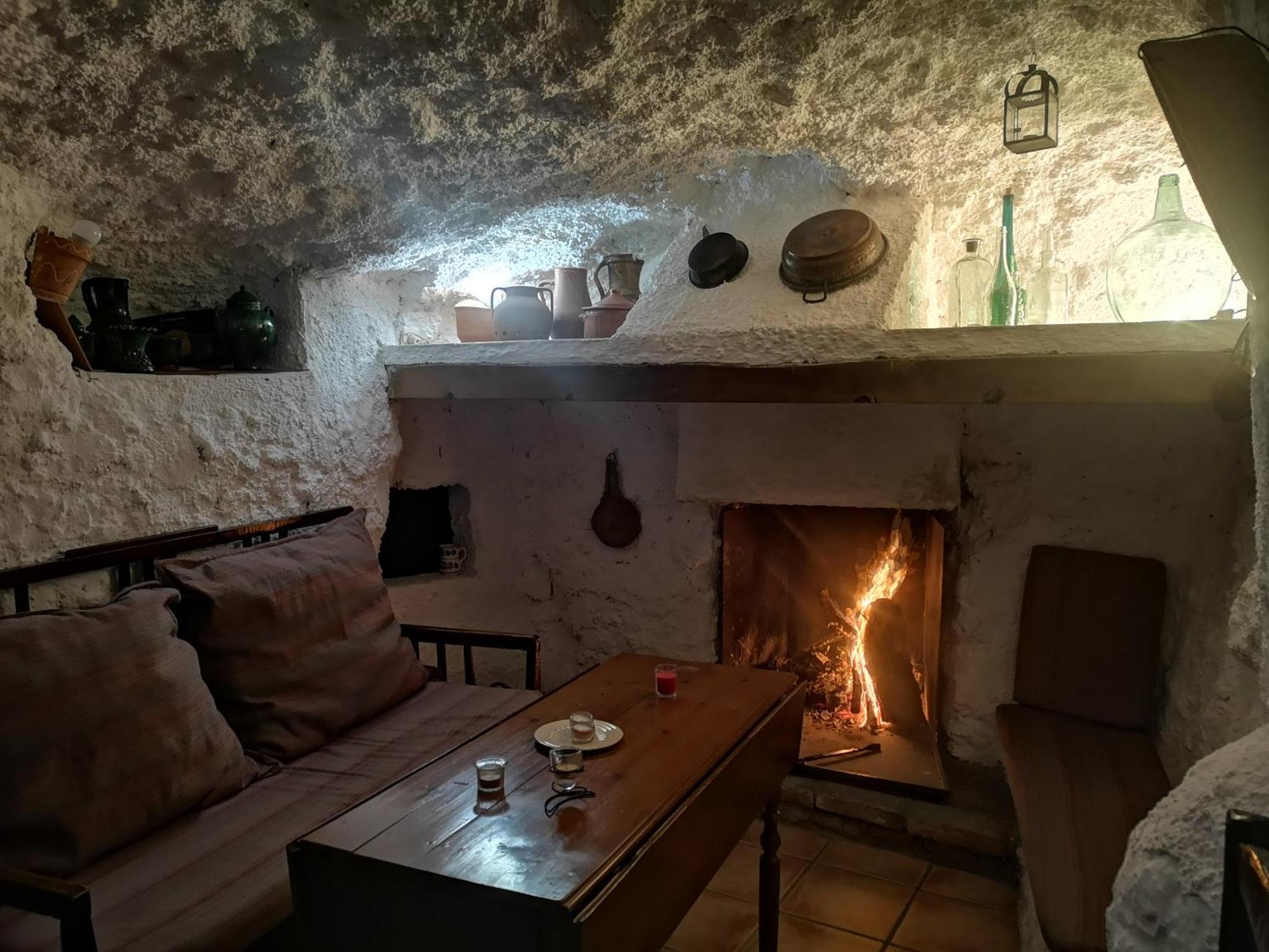 Pegalajar Cueva El Parralゲストハウス エクステリア 写真