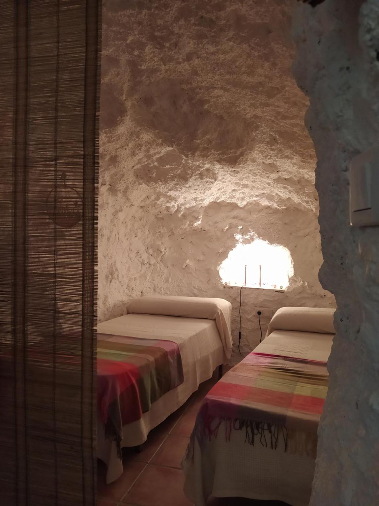 Pegalajar Cueva El Parralゲストハウス エクステリア 写真